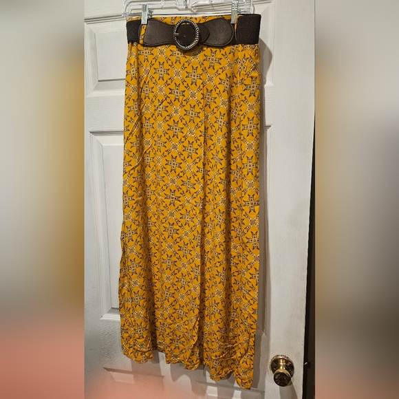 CHARLES R Dresses & Skirts - CHARLES R MAXI SKIRT